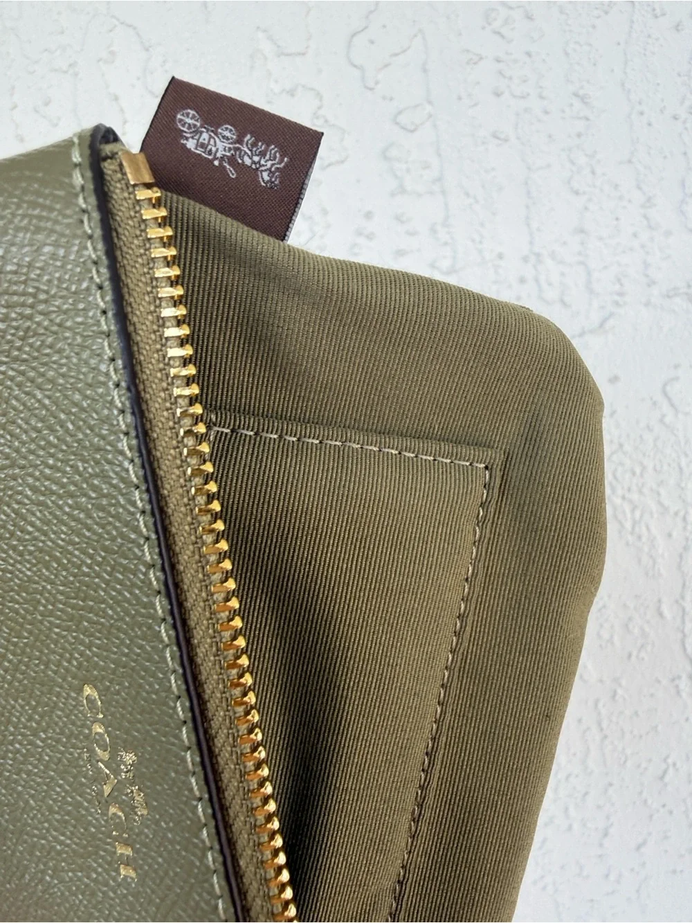 Coach Olive Green Pebbled Leather Zip Card Case with Gold Hardware